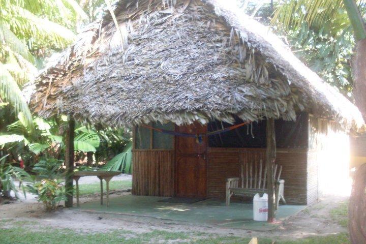 Hotel Salvador Gaviota Livingston Exterior photo